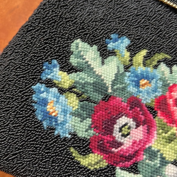 Vintage Beaded Handbag Gold Flap Hinge Stunning - Picture 2 of 9